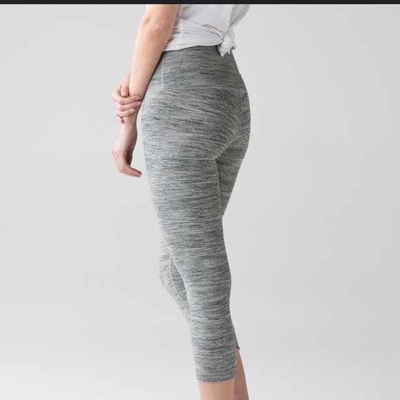 Lululemon wunder under crop size 10 grey - Picture 1 of 6